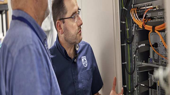 Kontrakty na opiekę serwisową dostosowane do wymagań i oczekiwań klient&oacute;w.