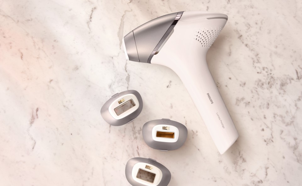 Depilator Philips Lumea z wymiennymi końc&oacute;wkami.